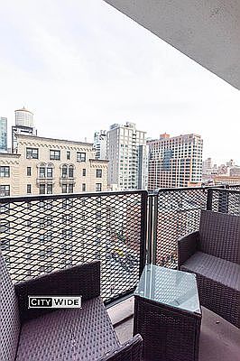 5th image of 165 E 35th St APT 14H