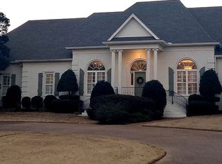 1740 Country Club Rd, Senatobia, MS 38668