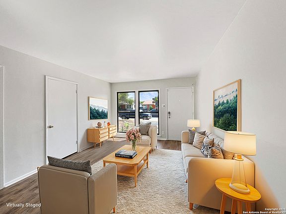 2nd image of 743 UTOPIA LN