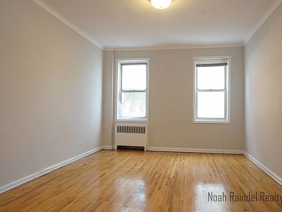 5th image of 2566 Ocean Ave APT A9