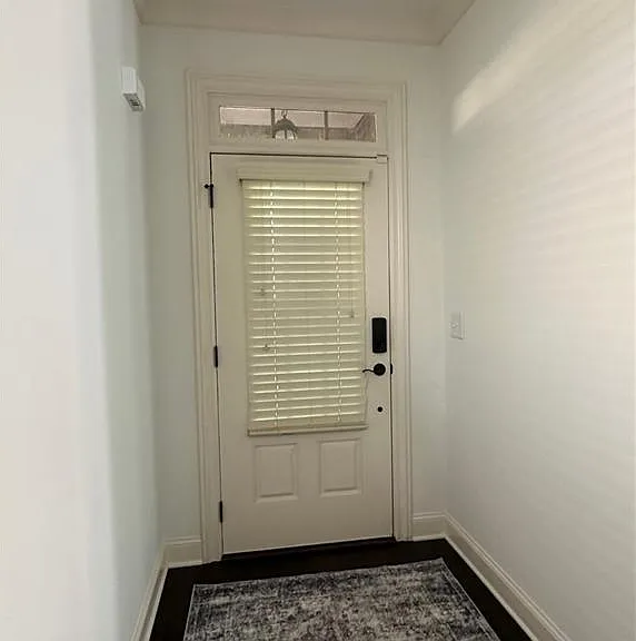 7490 Flintlock Way — Photo 2