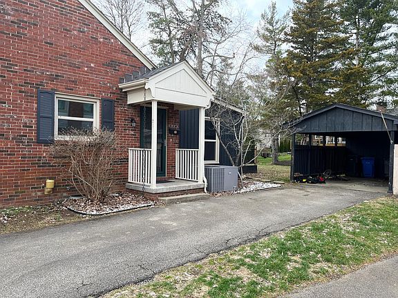 2nd image of 219 Fontaine Cir