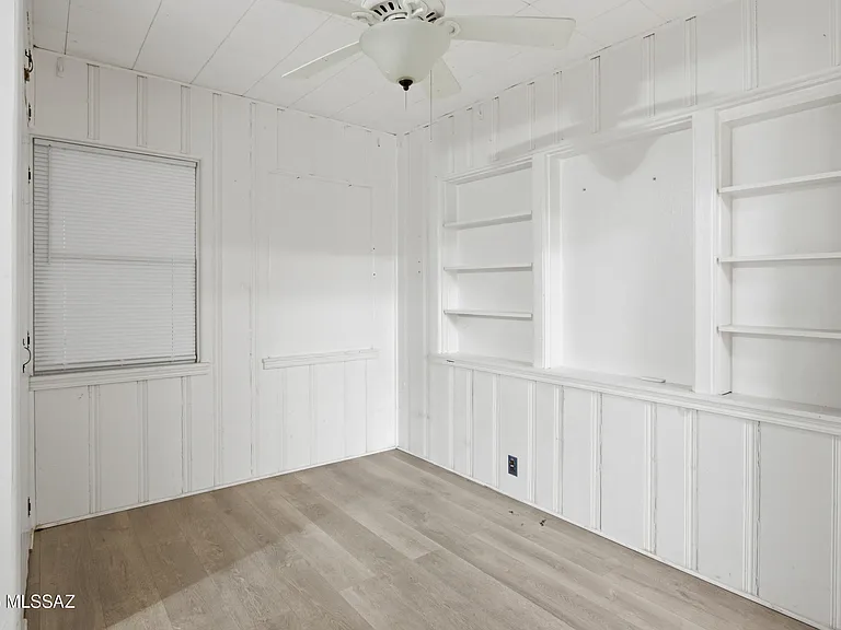 1419 E Linden St — Photo 11