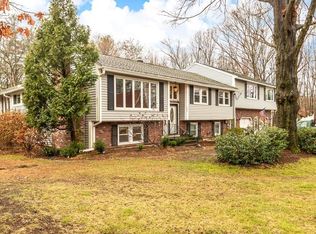 435 Arlington St, Dracut, MA 01826