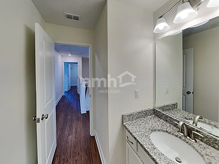 4436 Reisswood Loop — Photo 14