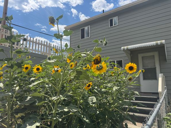 319 S Tonasket Ave #17