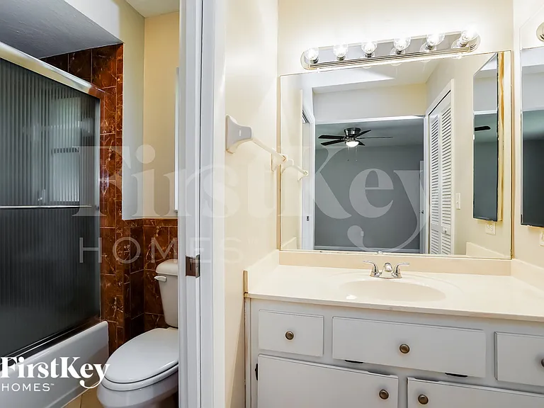 8441 Bahamas Rd — Photo 15