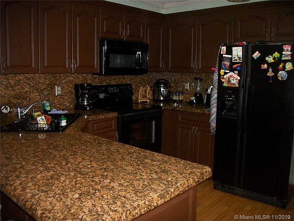 4th image of 11445 NW 88th Ct