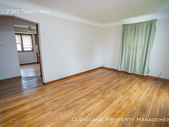 4th image of 21730 Tracy Ave