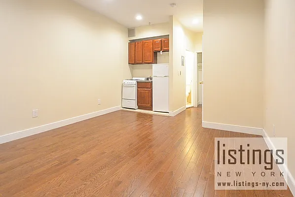 Rented by City Connections Realty | media 1