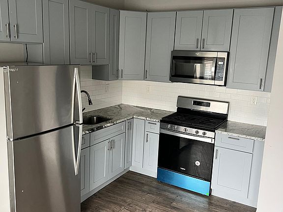 5th image of 164 Hickory St #1