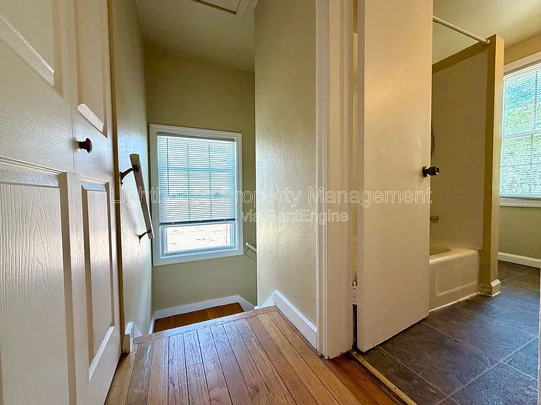 1447 Giddings Ave SE #2 — Photo 11