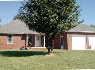 1302 E 15th St, Lamar, MO 64759