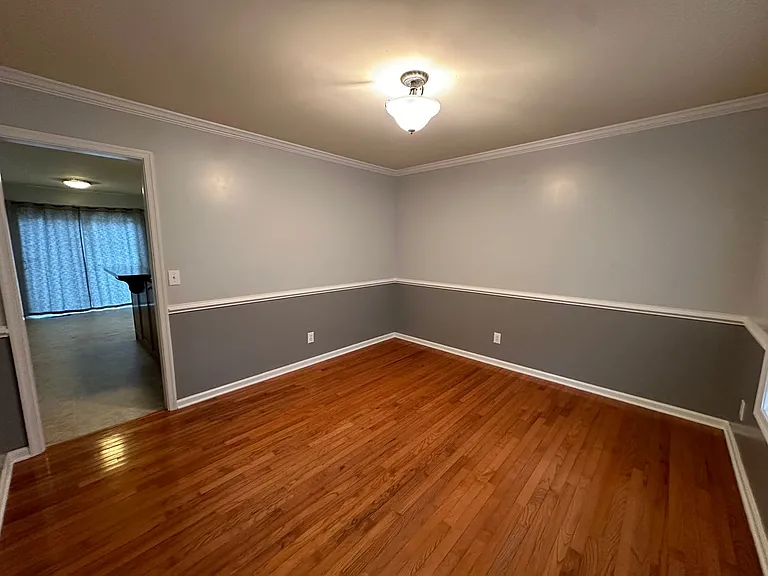 303 Princess Anne Cir — Photo 16