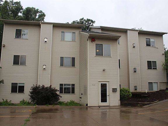 3rd image of 930 23rd Avenue Pl APT 3