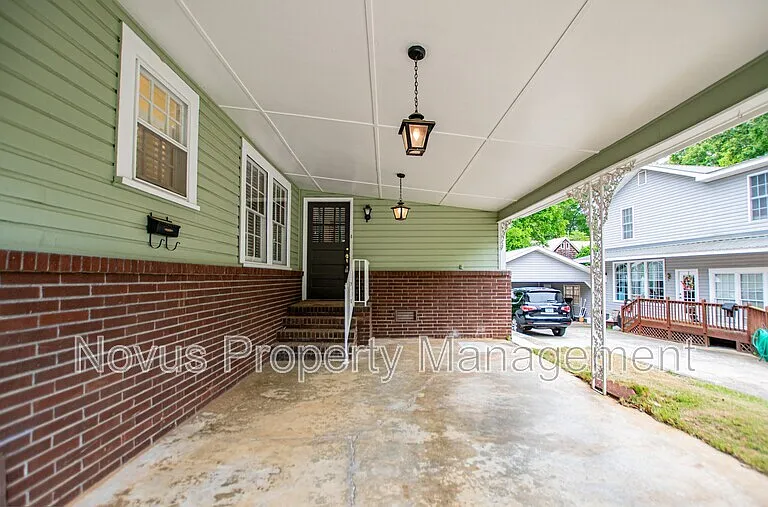 142 Oak Ave — Photo 20