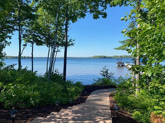 4th image of 1328 Silver Beach Dr