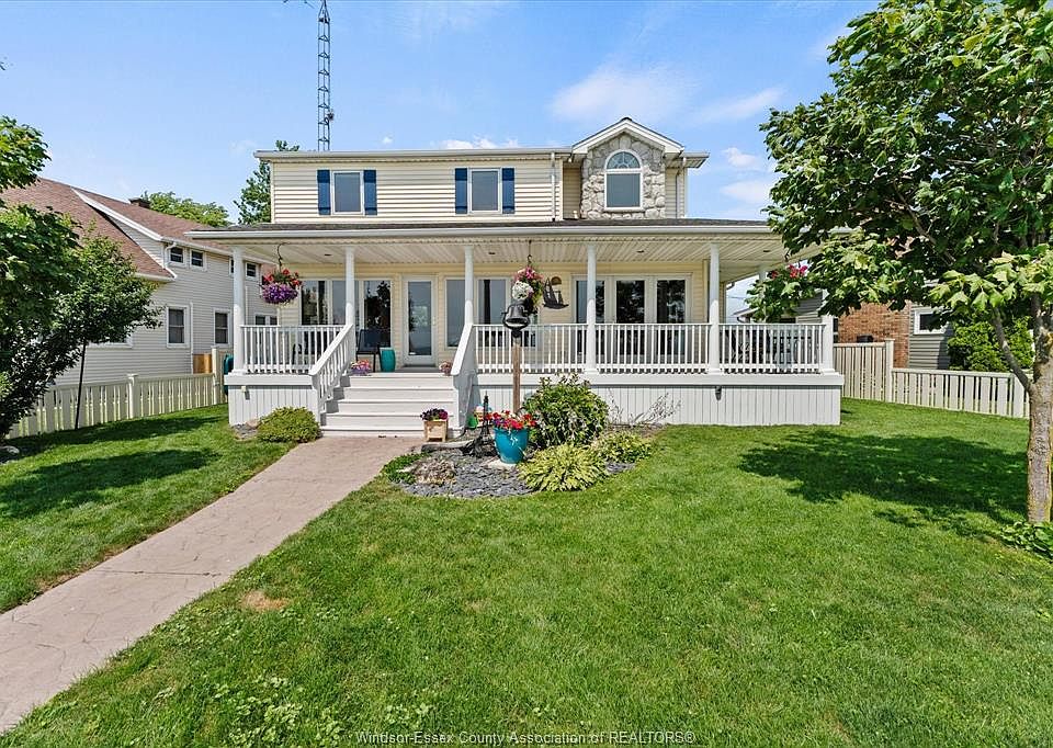 1st image of 433 Lake Crest Ct