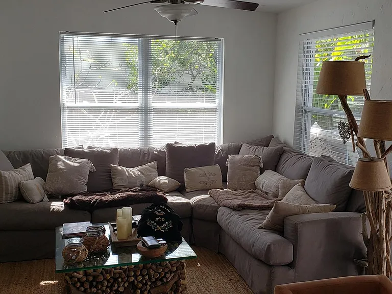 10760 NE 2nd Pl — Photo 8