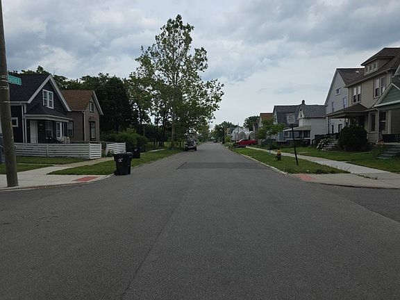4th image of 581 E Euclid St