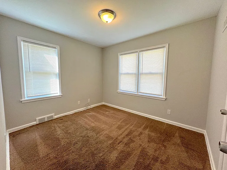 6024 Tracy Ave — Photo 11