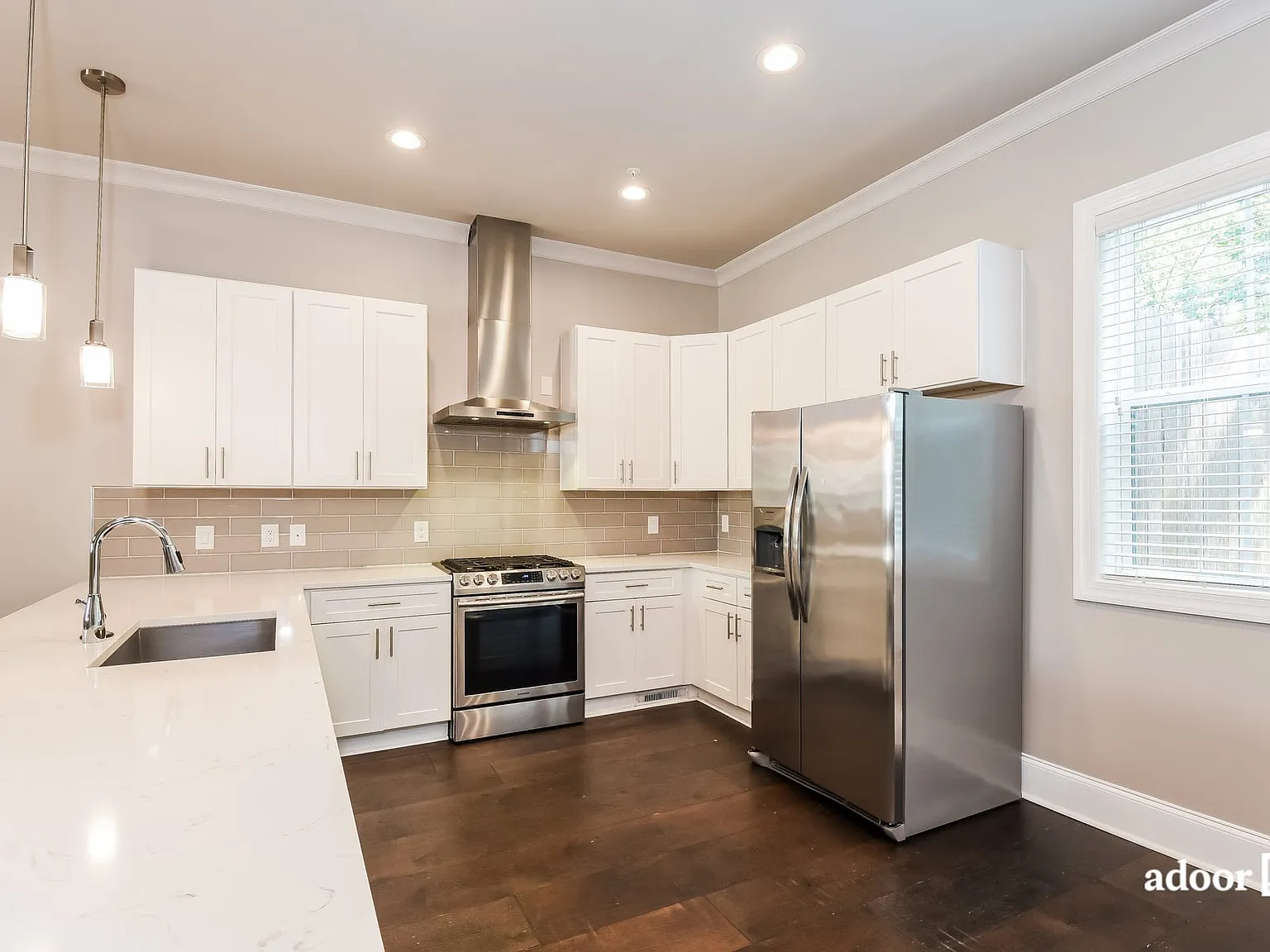3 bed, 3.0 bath, 2734 sqft, $3,445 — Photo 2