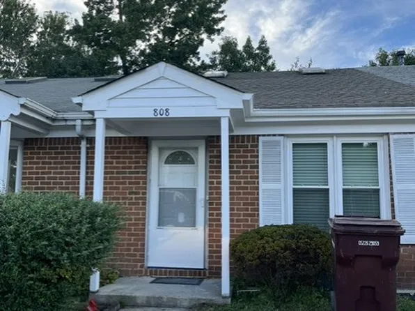 808 Wickford Dr, Chesapeake, VA 23320