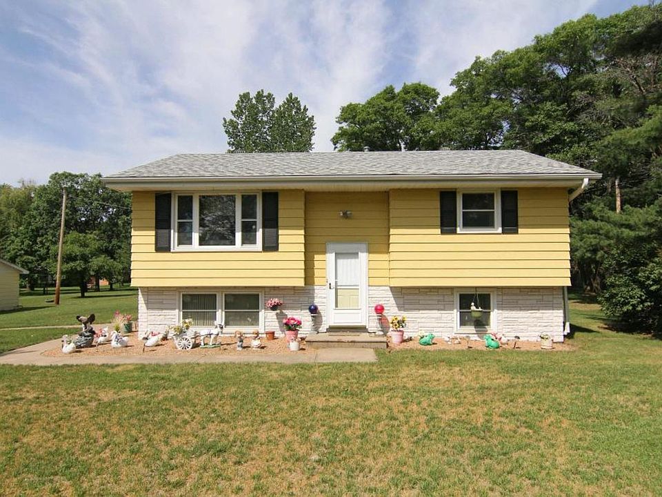 1st image of 22938 Erskine St NE