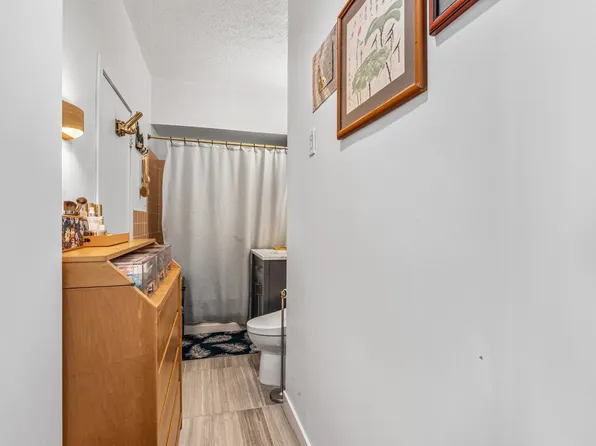 166-25 Powell Cove Boulevard image 15 of 27