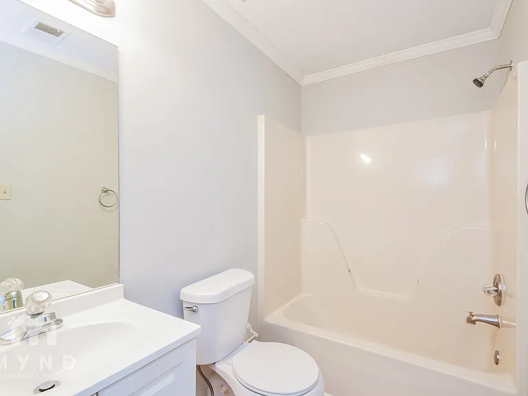 6354 Amanda Oaks Cir N — Photo 16
