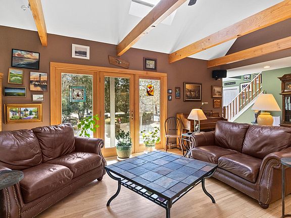 5th image of 10 Pilgrim Heights Rd