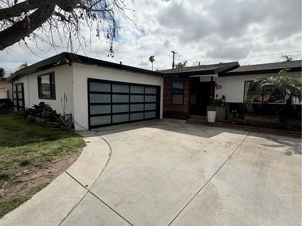 2906 W Ravenswood Dr, Anaheim, CA 92804