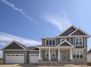 611 Clear Pond Way, Verona, WI 53593