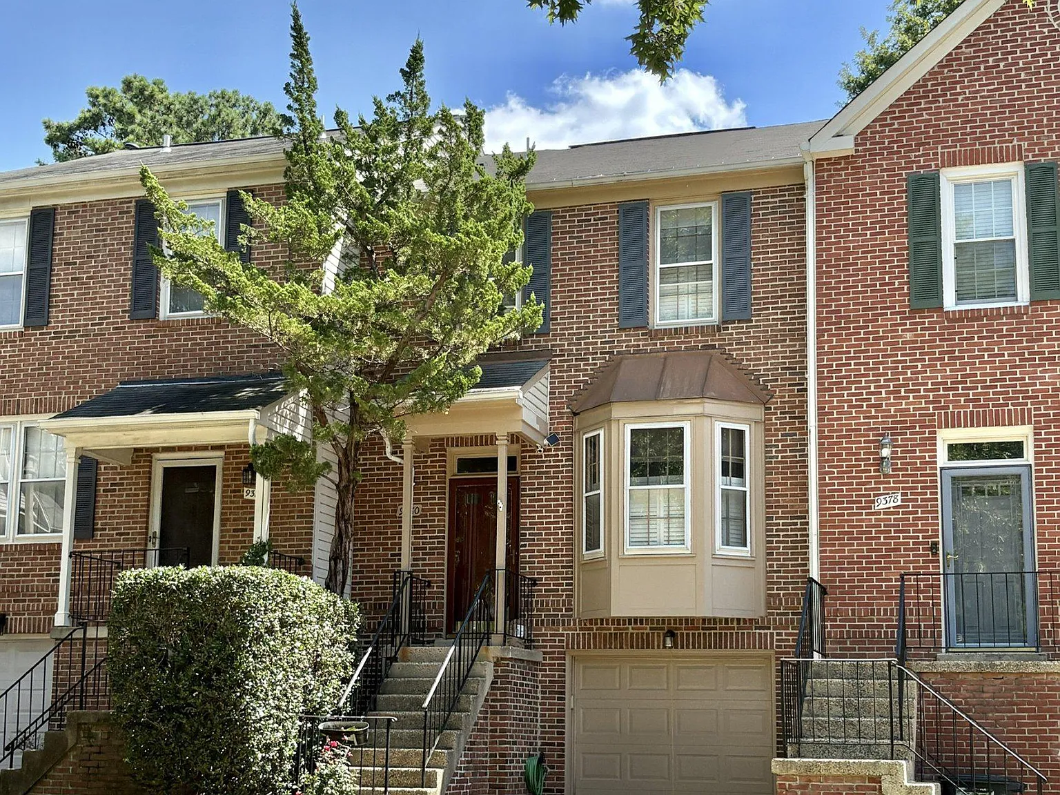 3 bed, 4.0 bath, 1652 sqft, $3,200 — Photo 1