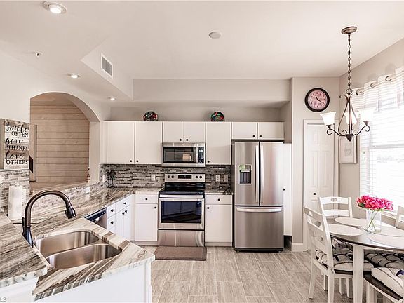 5th image of 10710 Ravenna Way Unit 205