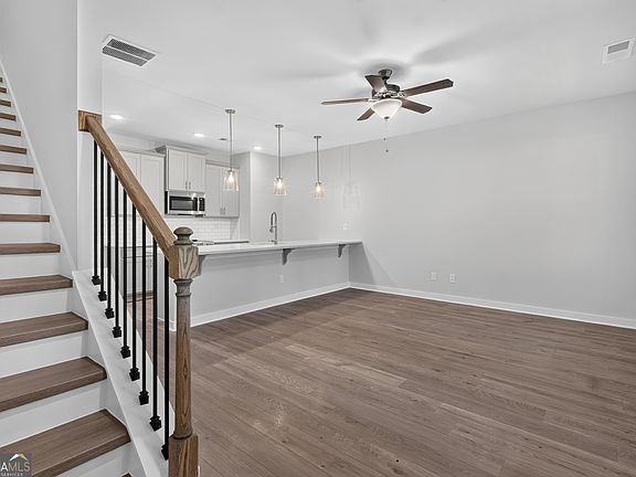4th image of 220 Maddux St Lot 13