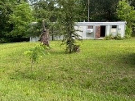 4th image of 15 Boggs Dr