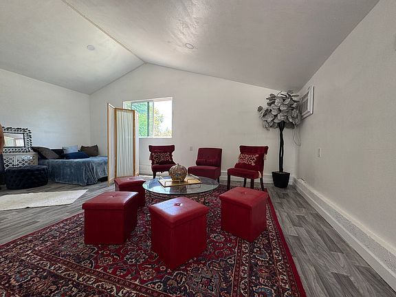 5th image of 23335 Friar St #1/2