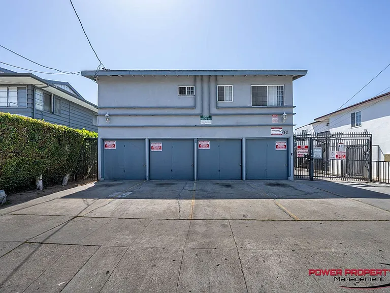 821 N Eucalyptus Ave ( 216 W Plymouth St ) — Photo 12