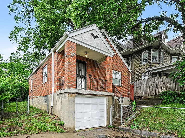 937 Grand Ave — Photo 4