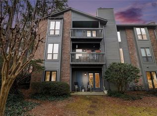 320 Tuxworth Cir, Decatur, GA 30033