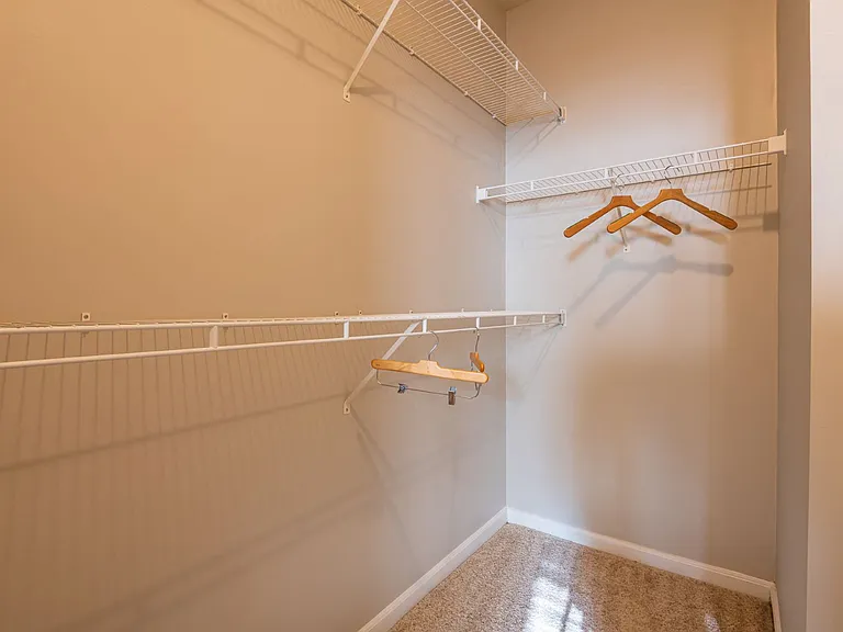Oberlin Court Apartments — Photo 22