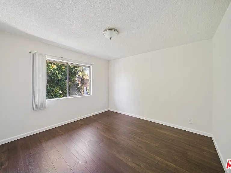 2038 S Holt Ave #16 — Photo 11