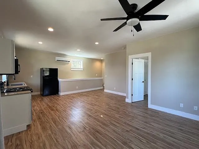 1502 NW Albany Ave #2 — Photo 8