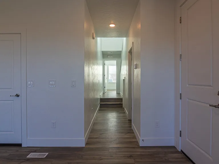 8238 W Fern St — Photo 12