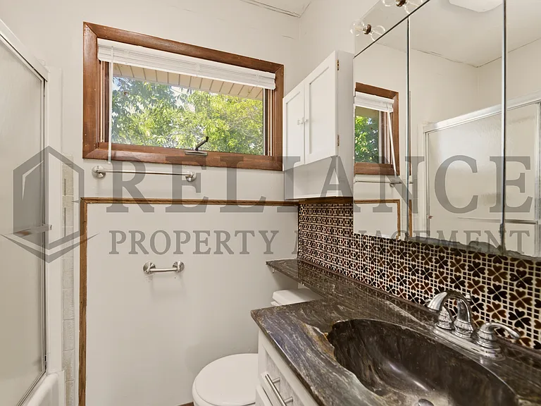 4853 S Madison Ave — Photo 24