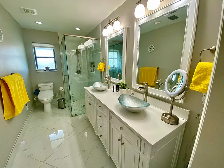 1127 E Seminole Ave #13D — Photo 10