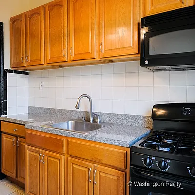 Rented by Washington Realty Corp. | media 31