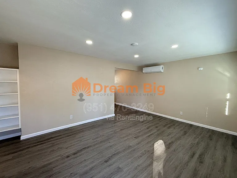 1365 Stillman Ave — Photo 3