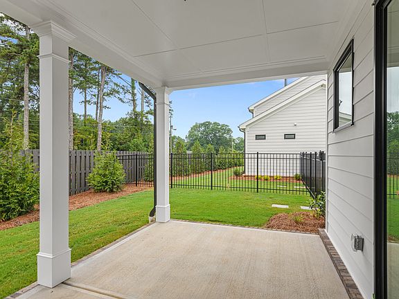 7th image of this home